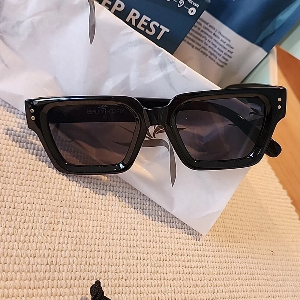 10 item! Beauty Society Best of fall/vacay  🎯✈️travel bundle *new product! - Picture 5 of 12